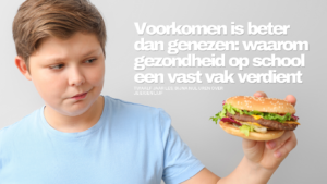 Kinderen eten een gezonde lunch in de schoolkantine, gezondheid op school